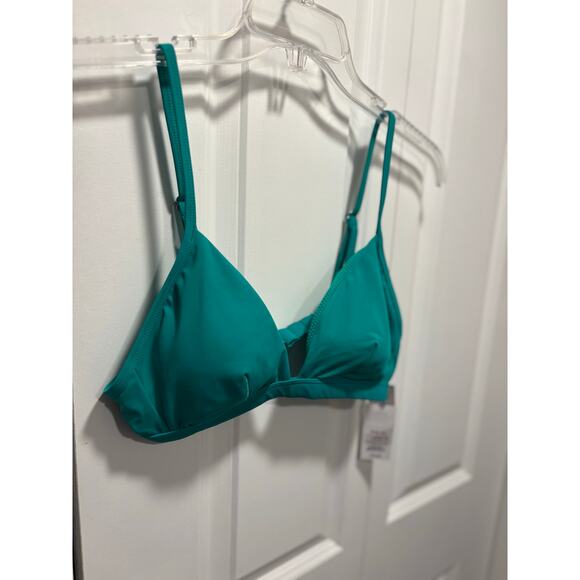 NWT Shade and Shore bikini top - Picture 3 of 5